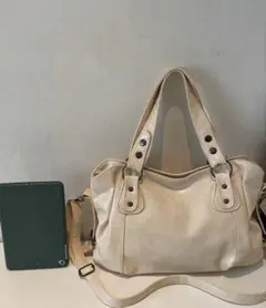 ホワイト ショルダーバッグ ハンドバッグ 2way 大容量 韓国風 シンプル