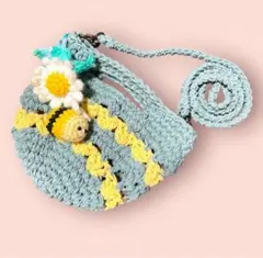 Item thumbnail for item 54c9a6ab-30e1-4877-830f-e6d7d39e5394