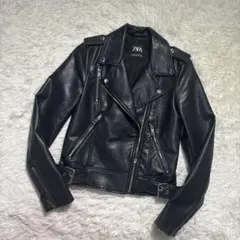 美品　ZARA ザラ　ブラック ダブルライダースジャケット　フェイクレザー　ＸＳ