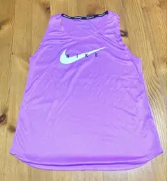 Nike DRI-FIT ピンク色タンクトップ