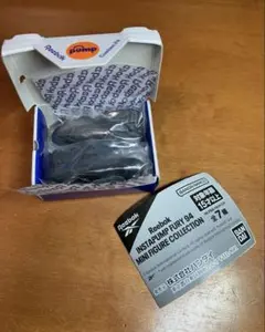 Reebok インスタポンプフューリーミニフィギュアコレクション ブラックガチャ