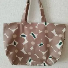 【SALE】ハンドメイド　大きめサイズ　エコバッグ　トートバック　花柄　よもぎ