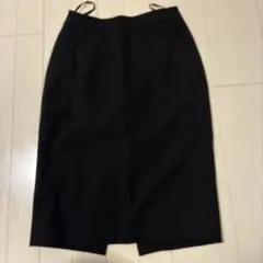 黒 タイトスカート 後ろスリット