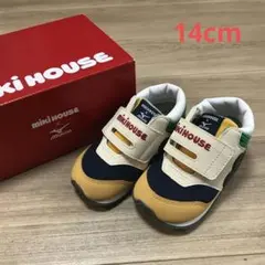 Item thumbnail for item cee5d6c6-fa44-4f75-b5d0-60a61fc2fa38