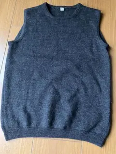 無印良品 ウールベスト チャコールグレー