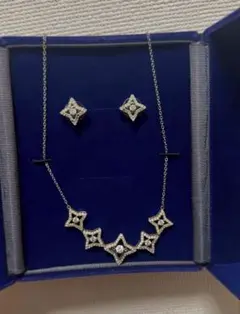 みりにゃ着用♡ Swarovski Una ピアスセット（両耳） - メルカリ