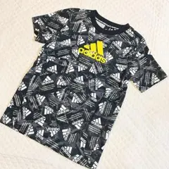 新品 adidasTシャツ 140 黒