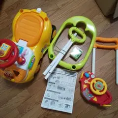 アンパンマン よくばりビジーカーDX 手押し棒 ガード付き