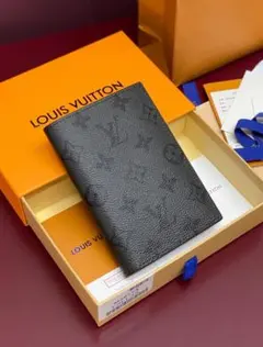 LOUIS VUITTON モノグラム 二つ折り財布 ブラックのサムネイル