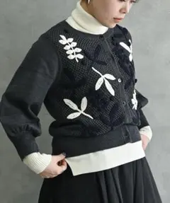 muuc上質な中肉厚ウール　アイリッシュレースクラシックモチーフニット