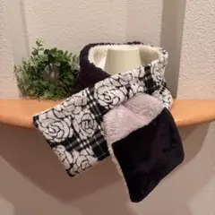 25-06 マフラー　ハンドメイド　（薔薇チェック-ボアmix）