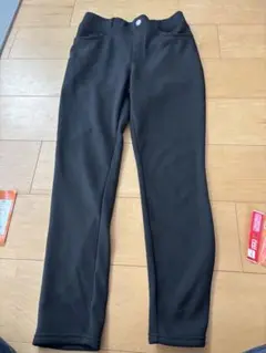 スキニーパンツ