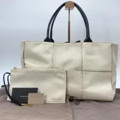 ボッテガヴェネタ ミディアム ザ アルコトート マキシイントレチャート トート