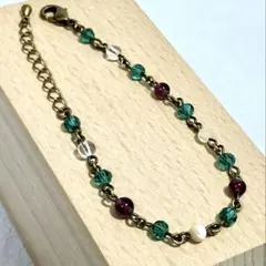 天然石(ガーネット・水晶・貝ビーズ)とガラスビーズのブレスレット