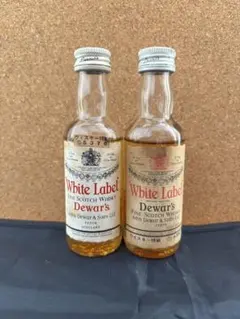 空き瓶 デュワーズ Dewar's White Label 2本 大瓶 - メルカリ