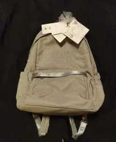 【新品】 OPAQUE.CRIP リュック バックパック グレー　軽量　未使用のサムネイル