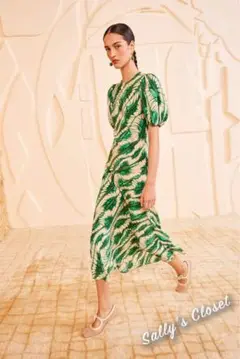 ⭐️25新作 新品♡ UllaJohnson 緑シルクロングワンピース♡　087