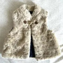 【お値下げ】【美品】ZARA エコファーベスト　6M〜9M 74センチ