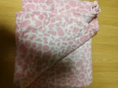 ピンク豹柄　シングルサイズ軽いフリース毛布　洗濯済み