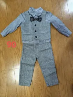 フォーマルスーツ シャツ　蝶ネクタイ　ベスト　4点セット