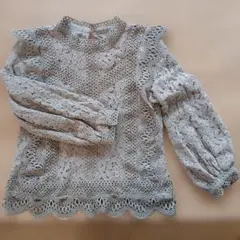 NICE CLAUP、フリルが上品で綺麗、綿レース素材 長袖ブラウス