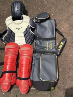 キャッチャー道具　フルセット　中古　草野球で使用　ボロボロではない キャッチャー道具 フルセット 中古 草野球で使用 ボロボロではない