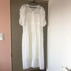 一度着用のみ　アースミュージックエコロジー　ホワイト ロングシャツワンピース