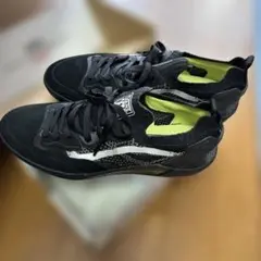 VANS スニーカー(スケボー.ストリート)ガムソール.黒/CARBON 26㎝
