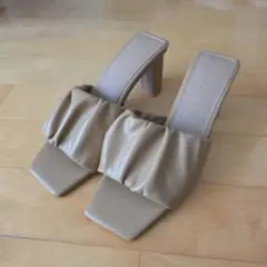 RANDA　サンダル　ベージュのサムネイル