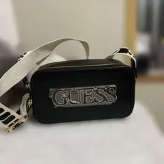 GUESS ブラック ショルダーバッグのサムネイル