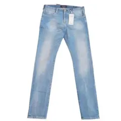 Item thumbnail for item 8aa73139-f4ff-4ef5-b6b7-8768c67ca419