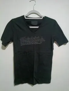 LoungeLizard　黒 Vネック テキストプリント Tシャツのサムネイル
