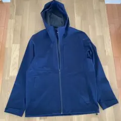 ユニクロ　ブロックテックパーカー　ネイビー