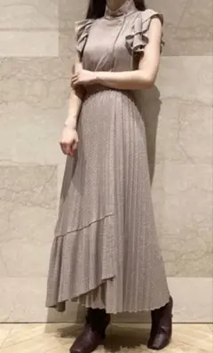 SNIDEL ラッフルスリーブプリントブラウス プリーツスカート セットアップ