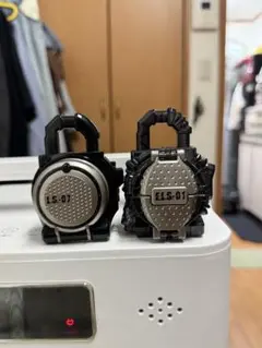 CSMブラックオレンジロックシード　ブラックレモンエナジーロックシード