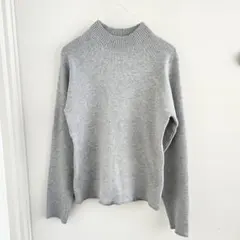 グレー リブ編み ハイネックセーター