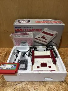 任天堂 ファミコン ファミリーコンピューター 本体 H3041289 箱説明書付