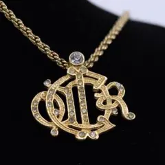 aphrodite gang buds pool 18kgp necklace - メルカリ