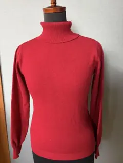 赤 タートルネック 長袖ニットセーター