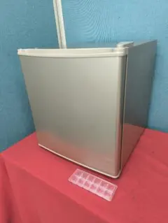 中古美品 冷蔵庫 一人暮らし冷凍冷蔵庫 60L シルバー 0513 - メルカリ