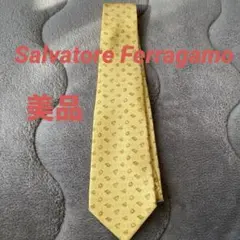 ⭐︎値下げ⭐︎フェラガモ　SalvatoreFerragamo 総柄