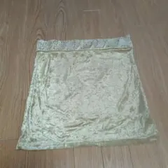 ゴールド ベロア　チューブトップ 装飾付き