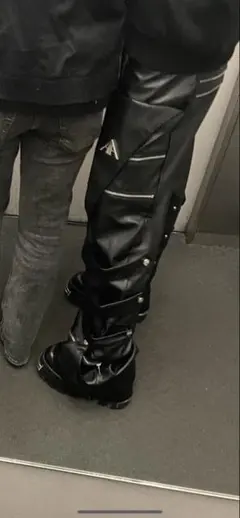 ArgueCultureフェイクレザーレッグパンツマルチポケットデザイン 