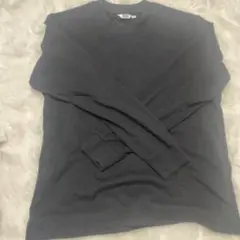 ユニクロ 黒 ロンティ