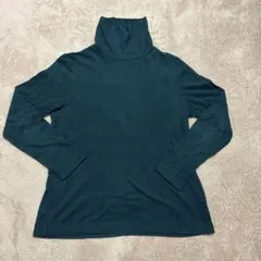 UNIQLO ダークグリーン タートルネック