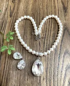 パールクリスタルネックレス　ハンドメイド品