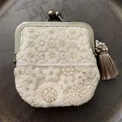 インド刺繍リボン　がま口　ハンドメイドポーチ　　 淡いピンク