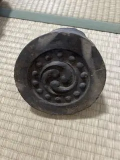 21-002  古瓦　菊紋軒丸瓦(大) 21-002 古瓦 菊紋軒丸瓦(大) - メルカリ