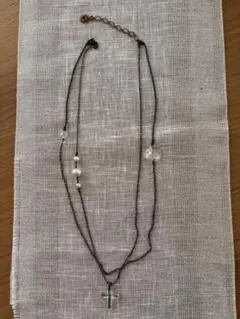 クリスタルクロスチャーム付き2連ネックレス☆ 未使用◯一点もの