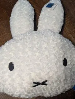 miffy ウサギ型ぬいぐるみ